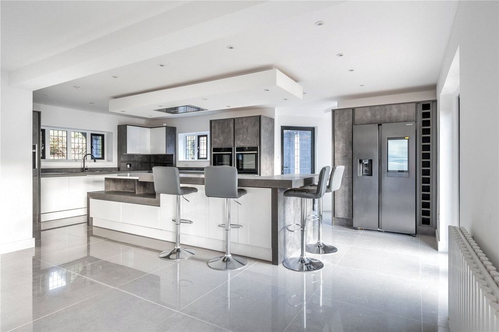 Additional image 6 of 10 bed detached house for saleDurford Wood, Petersfield, Hampshire GU31