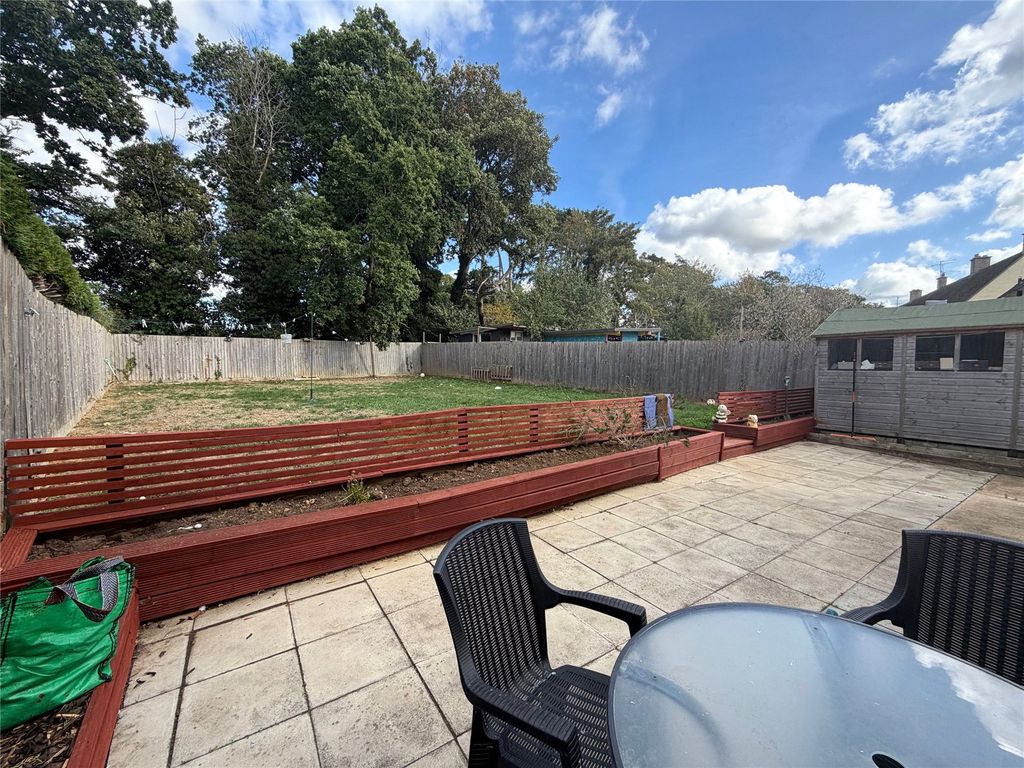 Property photo 2 of 22 Picture No. 32