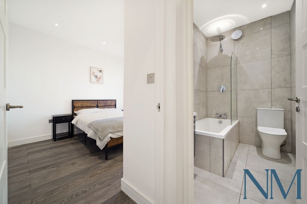 Property photo 2 of 11 Gallery