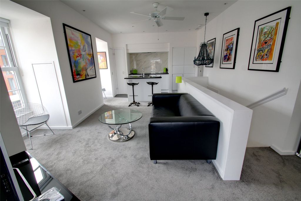 Property photo 1 of 10 Picture No. 09