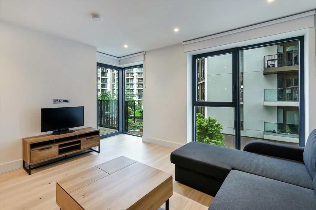 Property photo 2 of 14 Image