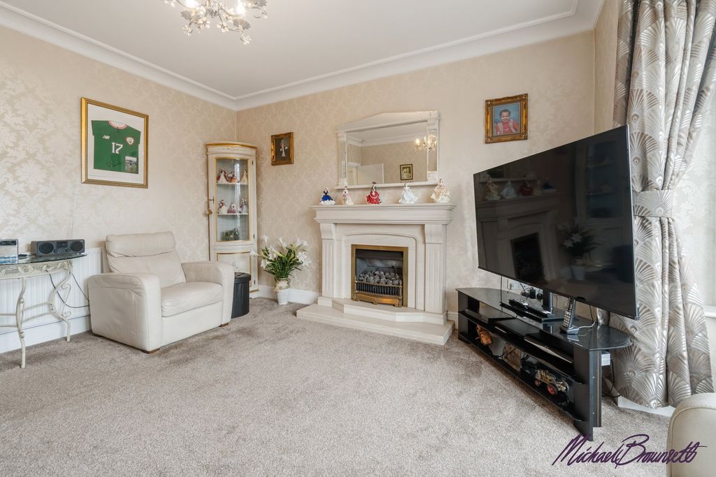 Property photo 3 of 57