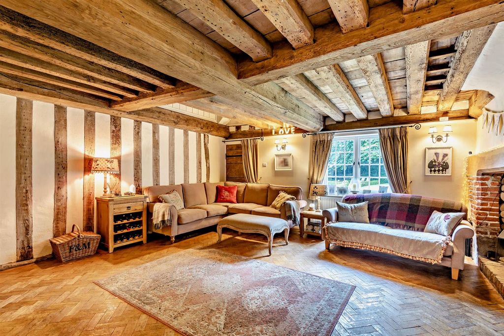 Property photo 2 of 29 Sitting Room