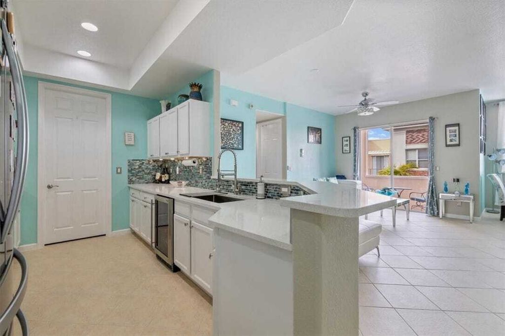 Property photo 1 of 31