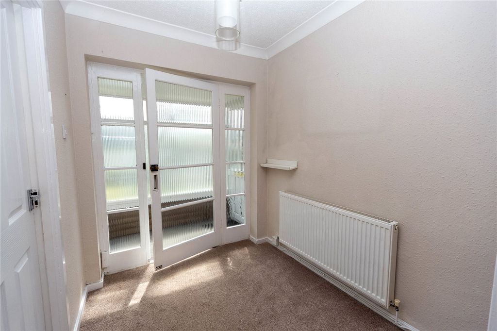 Property photo 3 of 25