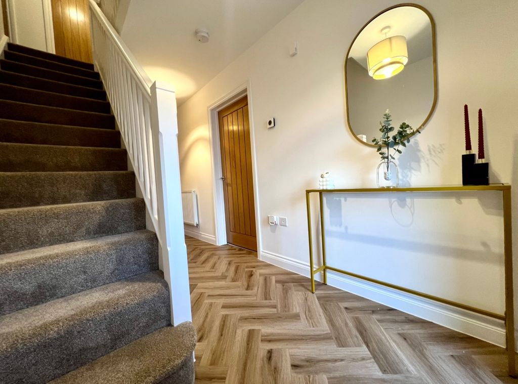 Property photo 3 of 17 Img_9369.Jpeg