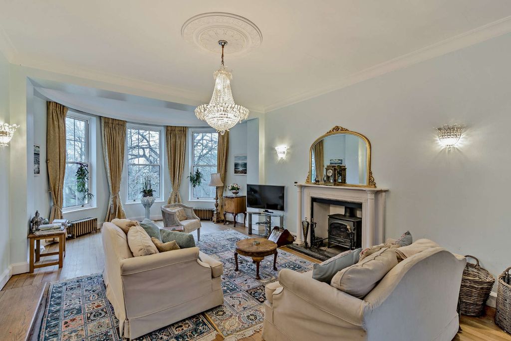 Property photo 3 of 30 Picture No. 13