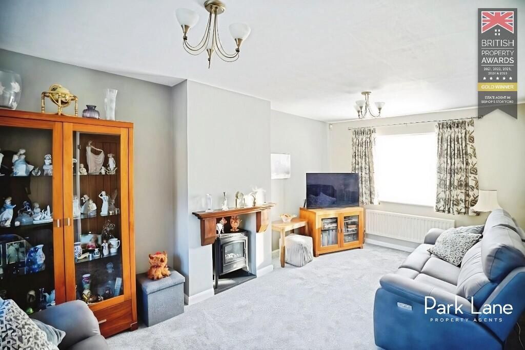 Property photo 2 of 28