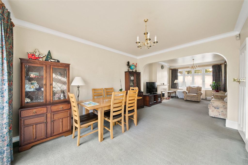 Property photo 3 of 17 Picture No. 12