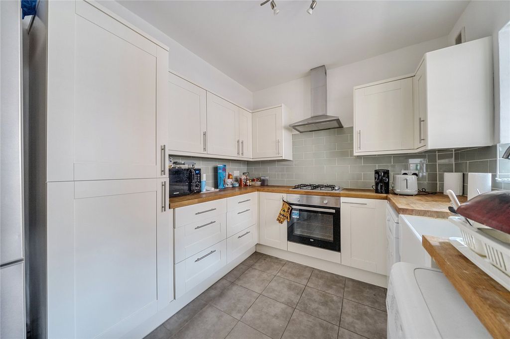 Property photo 3 of 13 Picture No. 02