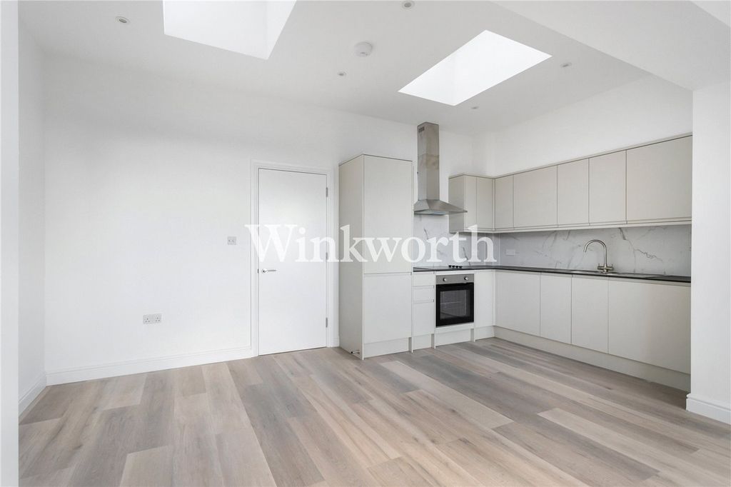 Property photo 2 of 8 Picture No. 08
