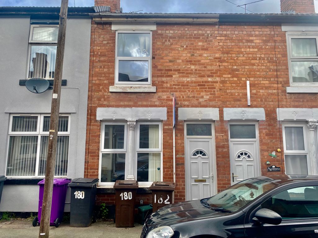 Property photo 1 of 4