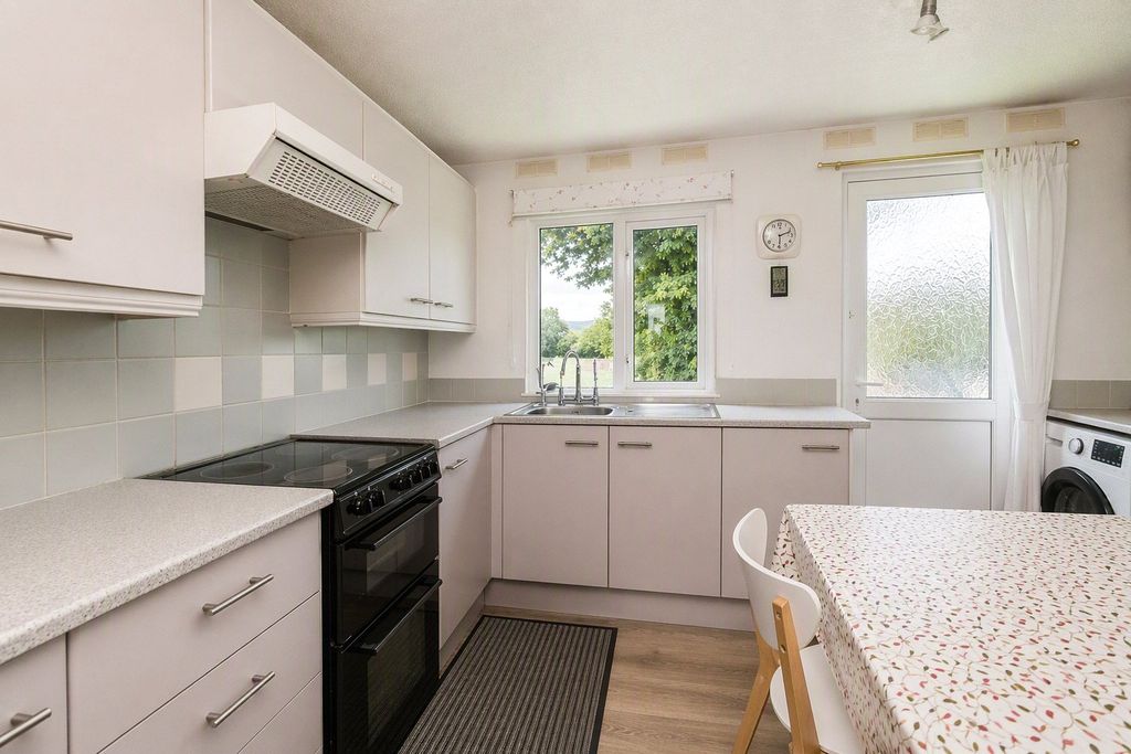 Property photo 3 of 17 Picture No. 22