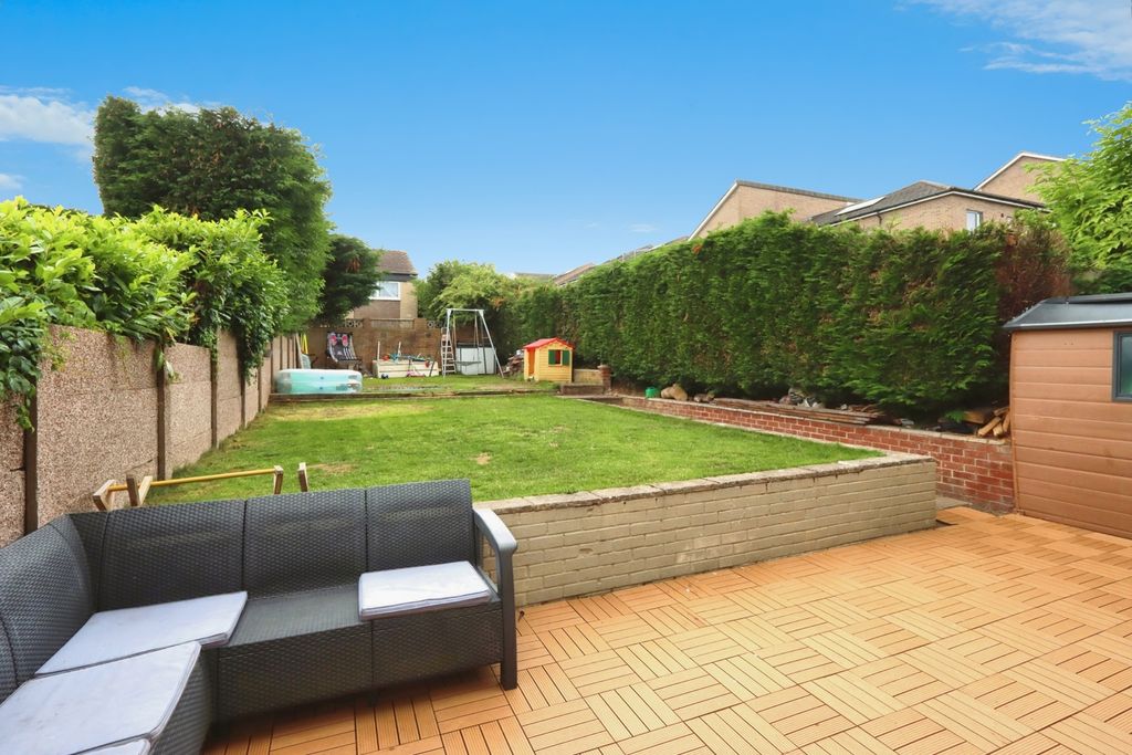 Property photo 2 of 18 Photo