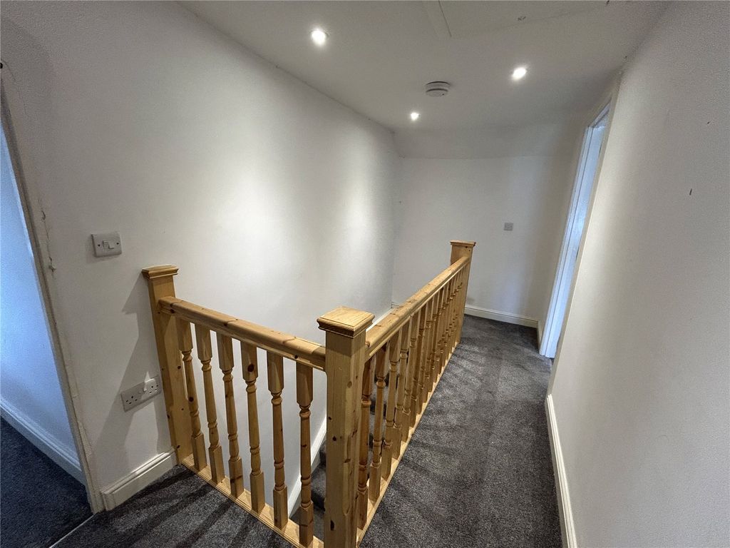 Property photo 3 of 8 Picture No. 26