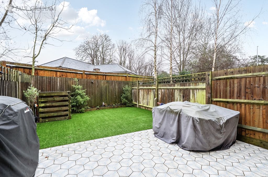 Property photo 3 of 29 A07Be9Ae-ee01-418B-953F-518B1F624Df2