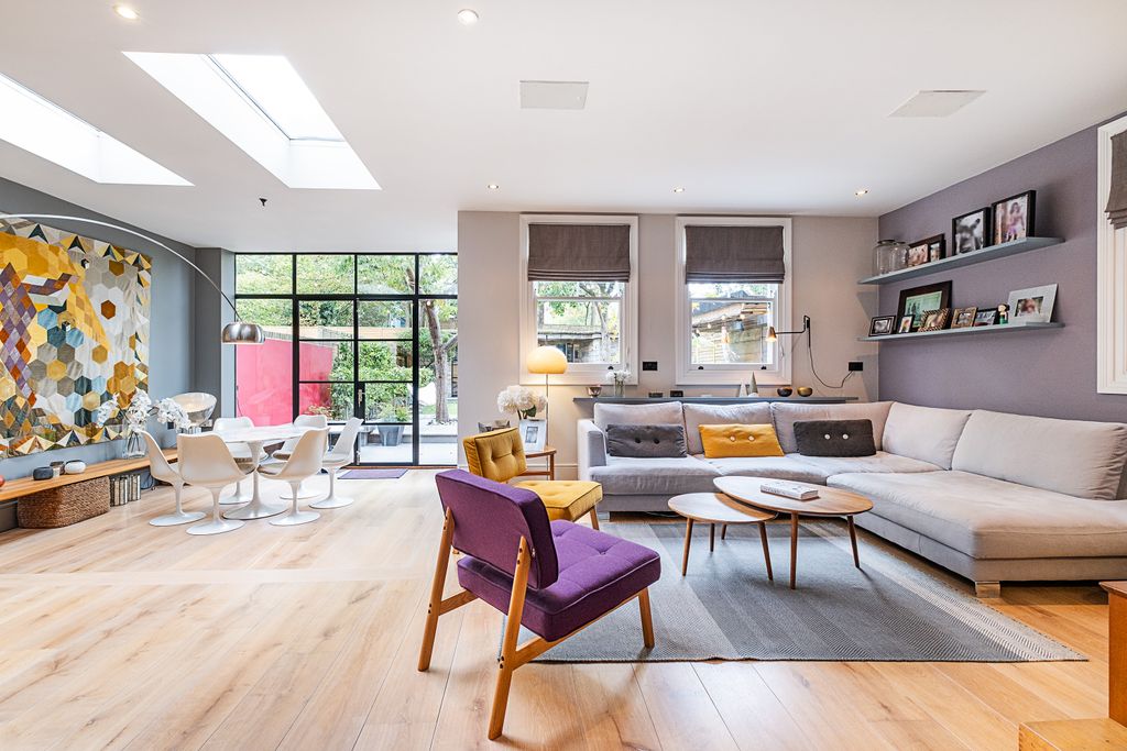 Property photo 3 of 51