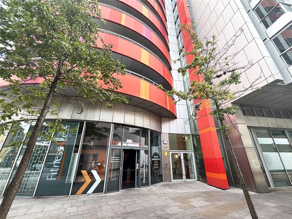 Property photo 3 of 10 Picture No. 32