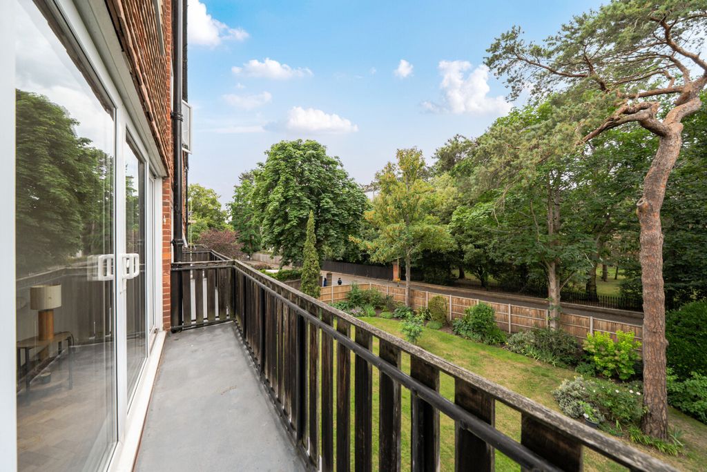Property photo 3 of 12 Balcony