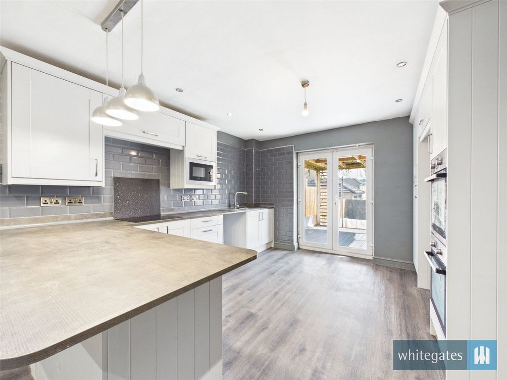 Property photo 3 of 17 Picture No. 06