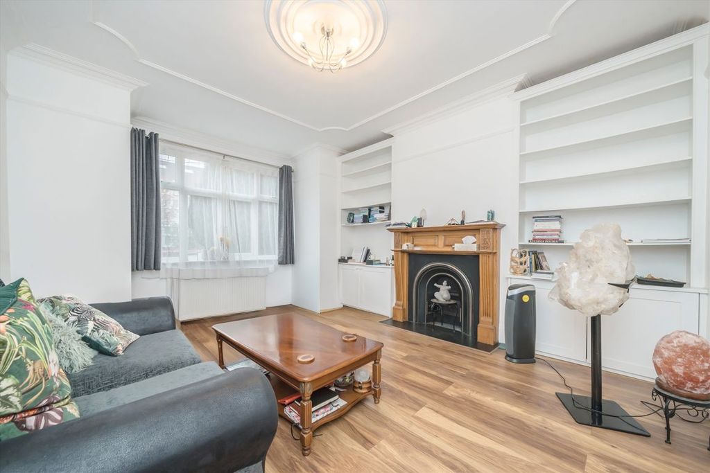 Property photo 2 of 7