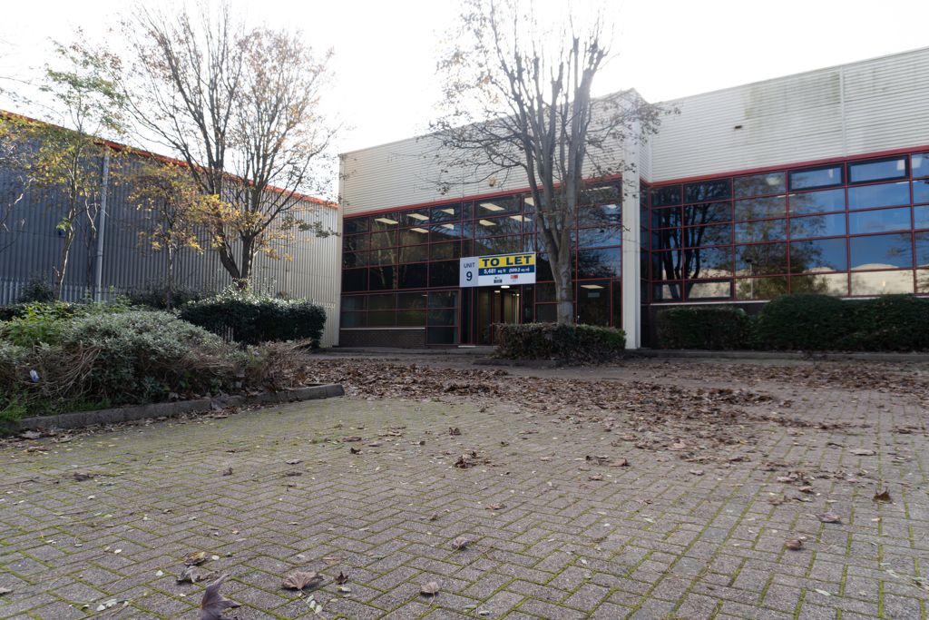 Property photo 1 of 9 Photo 5