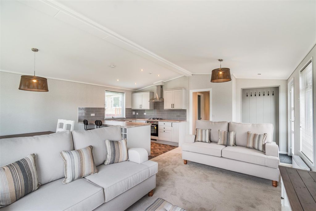 Property photo 3 of 21 Open Plan Kitchen/Lounge/Dining Room