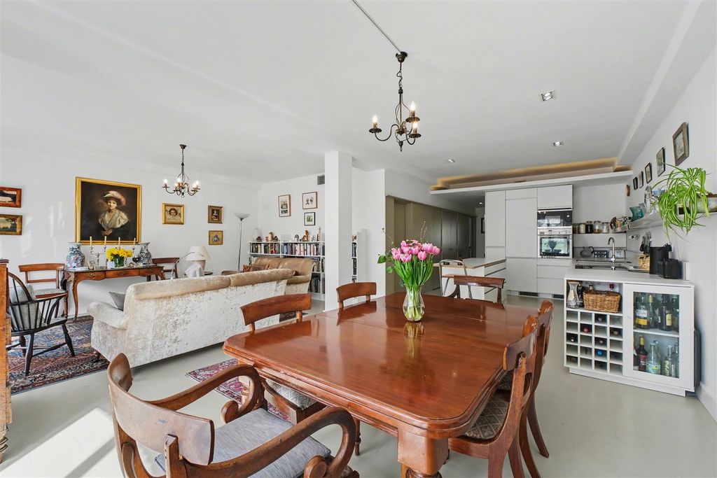 Property photo 3 of 12 3.Jpg