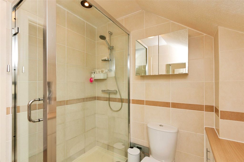 Property photo 3 of 29 Picture No. 23