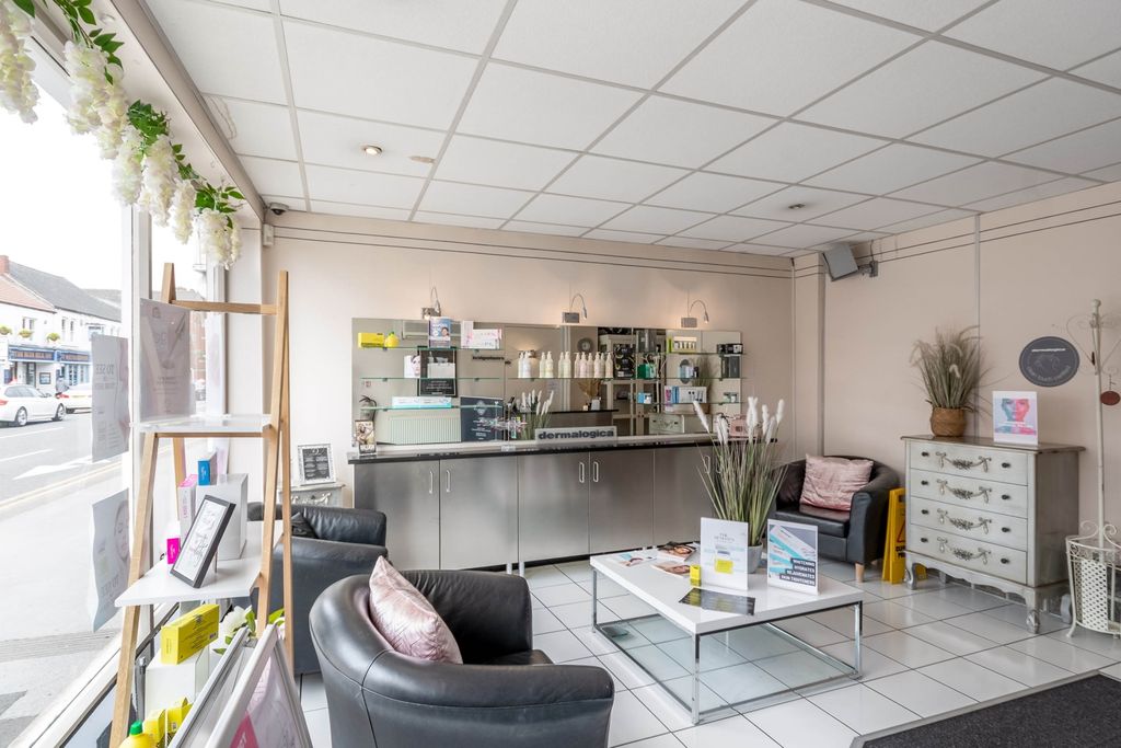 Property photo 2 of 12 Estate Agent Ewemove Scunthorpe Reception