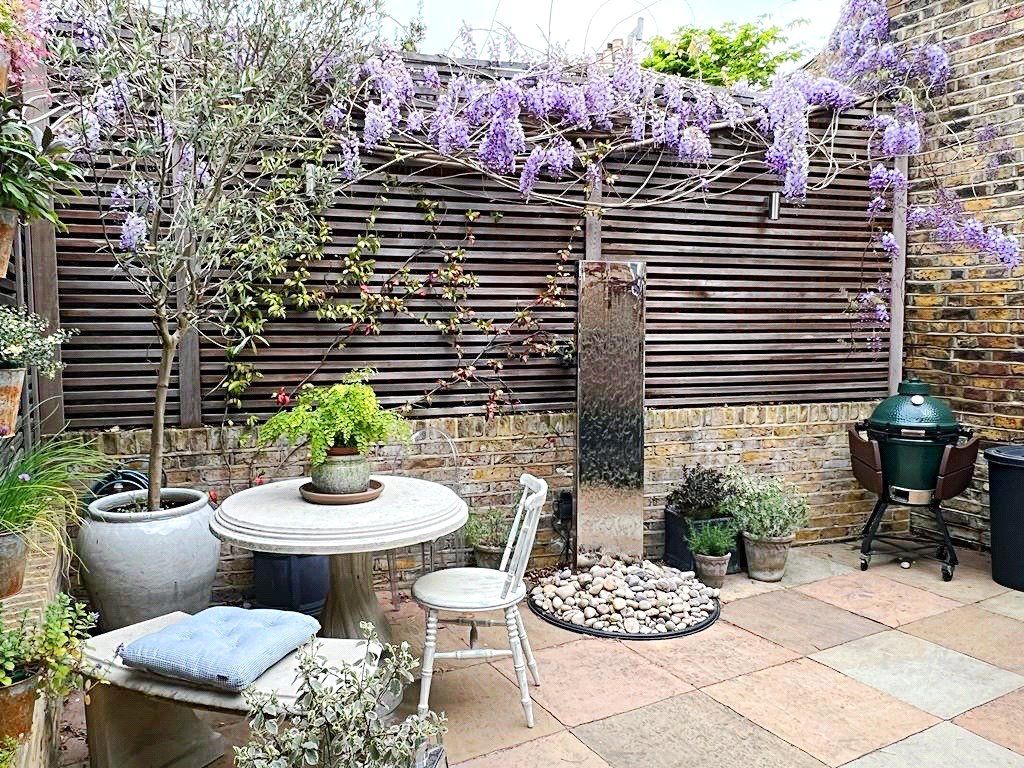 Property photo 2 of 12 Picture No. 22