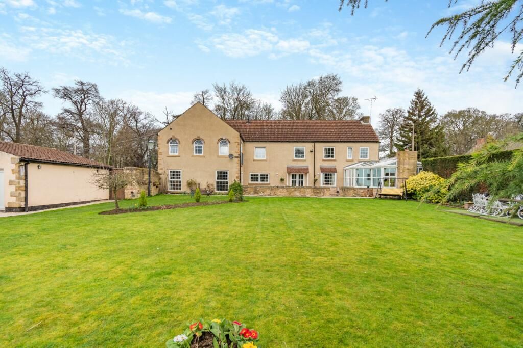 Property photo 1 of 50