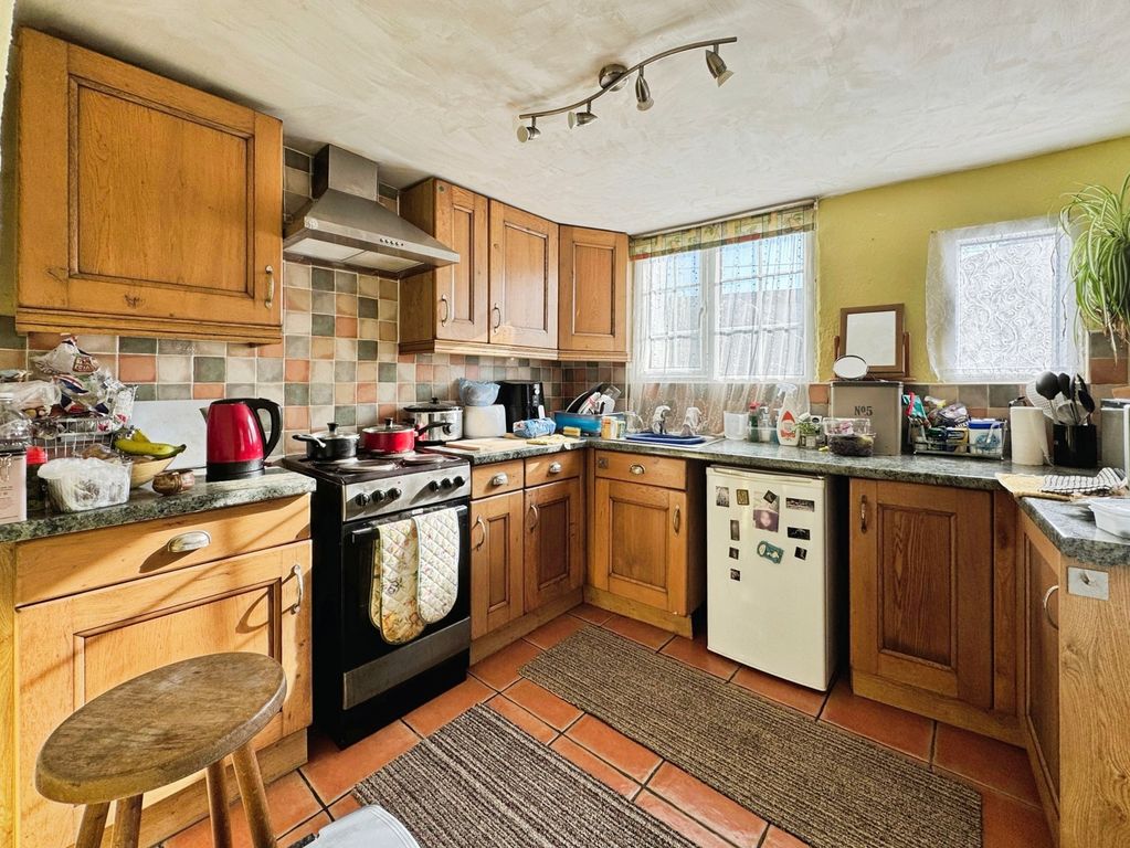 Property photo 2 of 16 Pbox-Img.Jpg