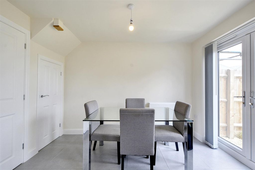 Property photo 3 of 23 Kitchen Diner_2.Jpeg