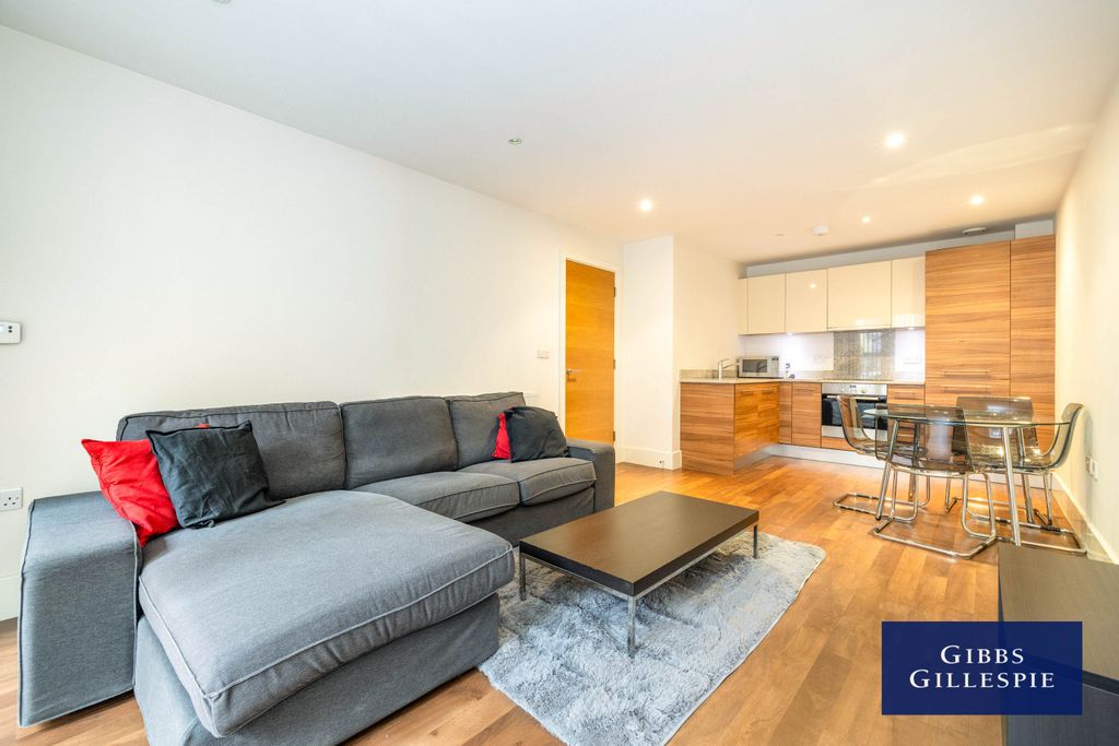 Property photo 2 of 10 2