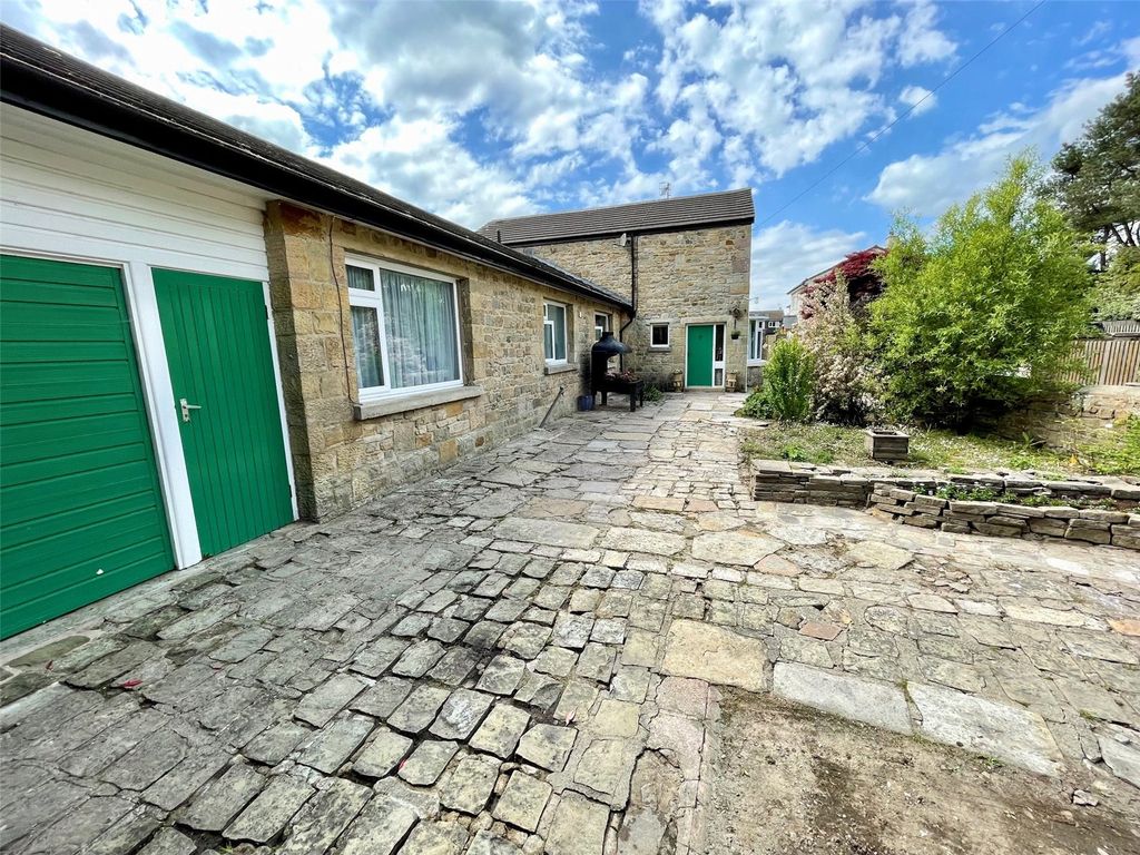 Property photo 1 of 24 Front External