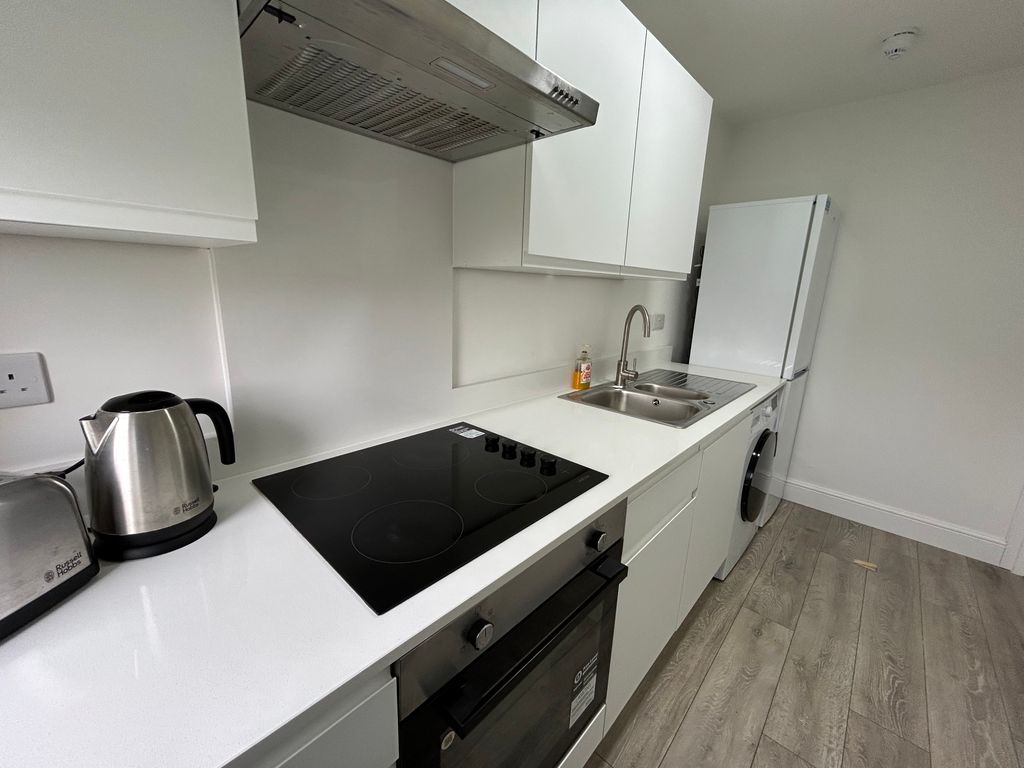 Property photo 1 of 5 Kitchen