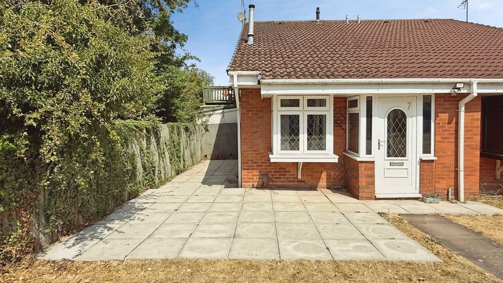 Property photo 1 of 13 Front