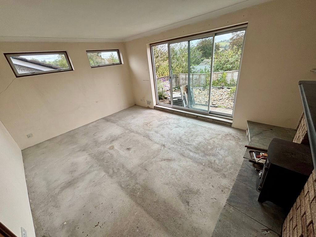 Property photo 2 of 16 Photo 4