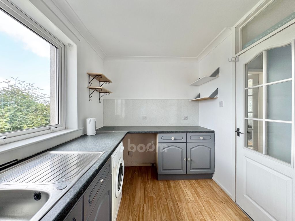 Property photo 3 of 28 Img_4861