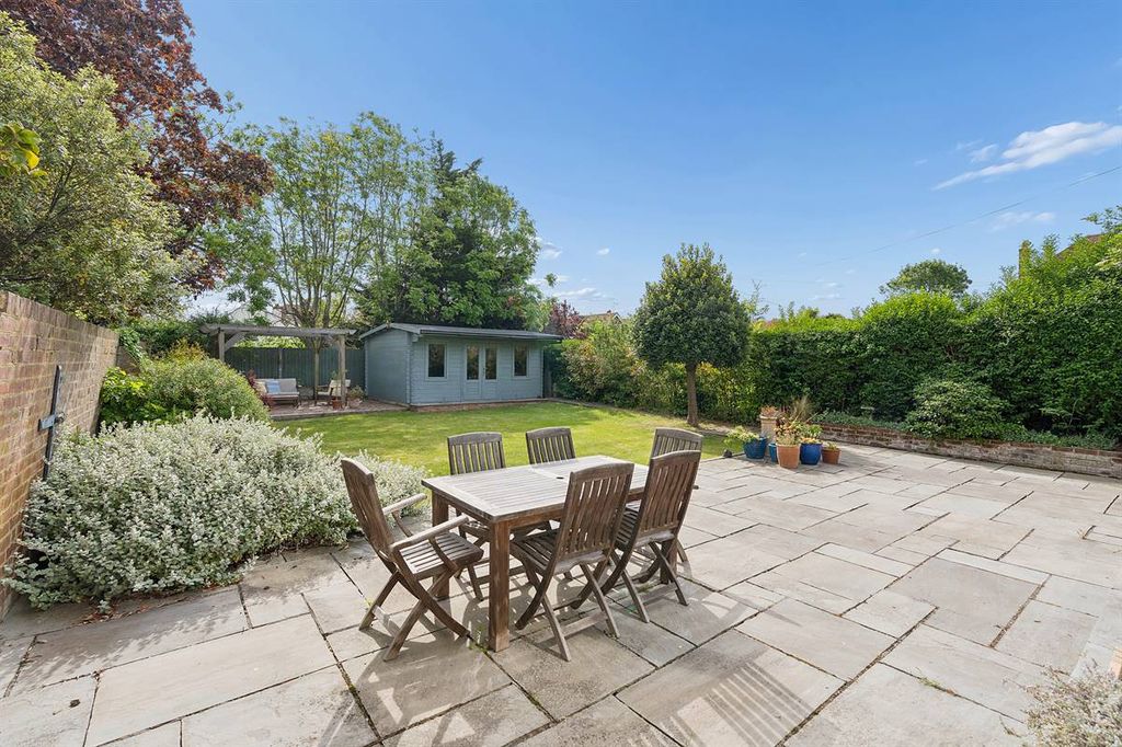 Property photo 3 of 40