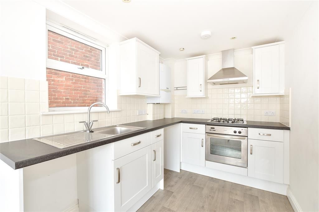 Property photo 2 of 6 Kitchen