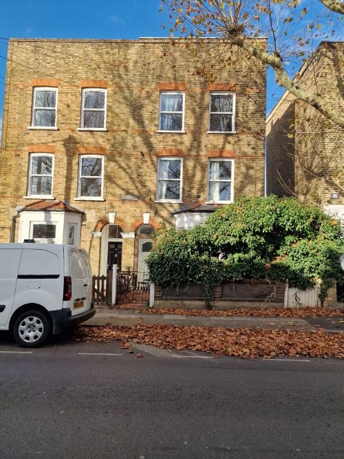 Property photo 1 of 13 Cover