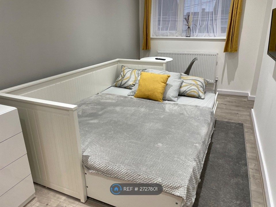 Property photo 1 of 14 Hybrid Double Daytime Bed