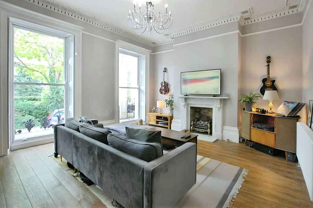 Property photo 1 of 19