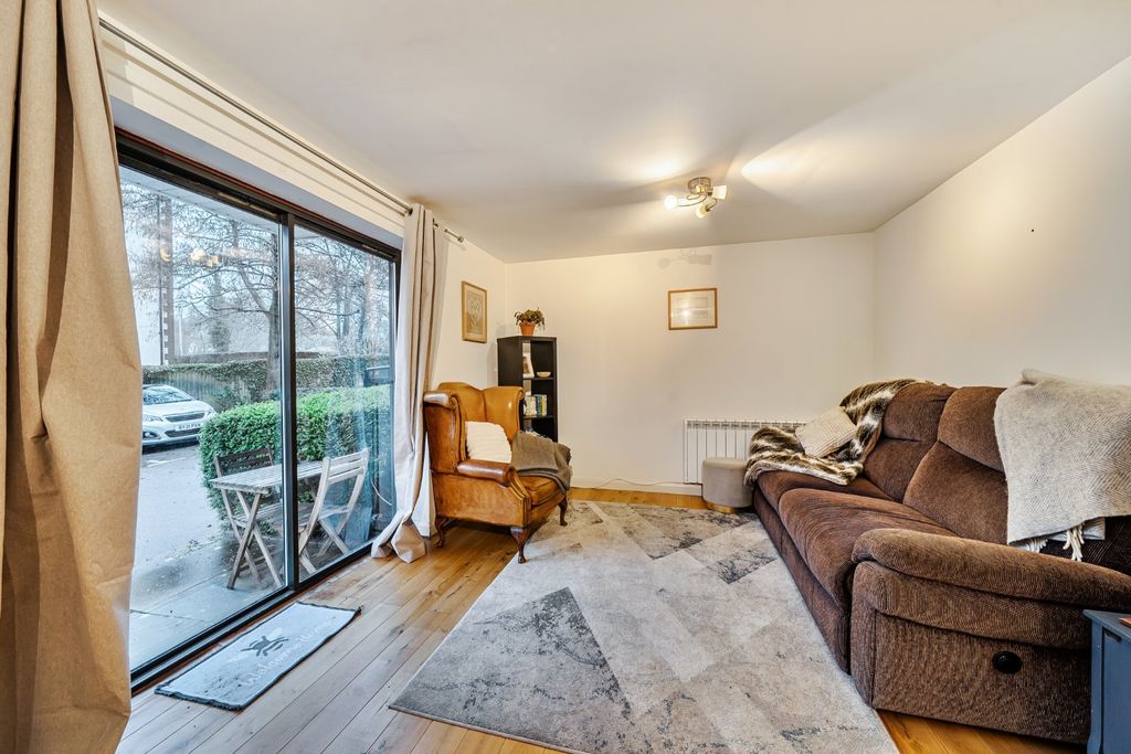 Property photo 2 of 10 Picture No. 41