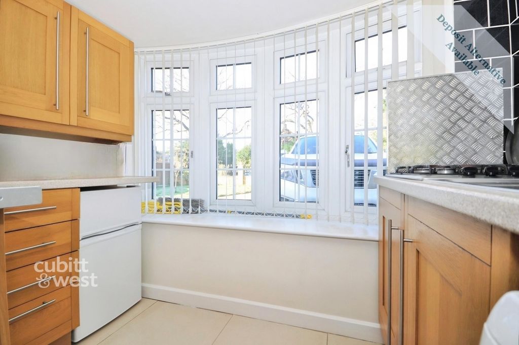Property photo 2 of 6 Kitchen Area