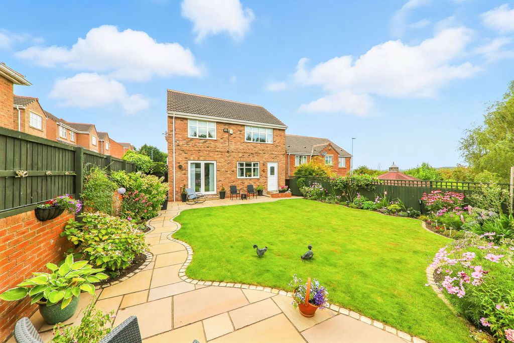 Property photo 1 of 26