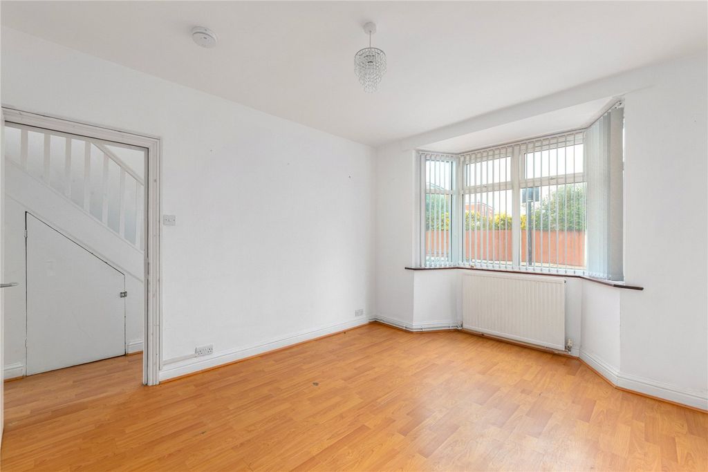 Property photo 3 of 14 Picture No. 15