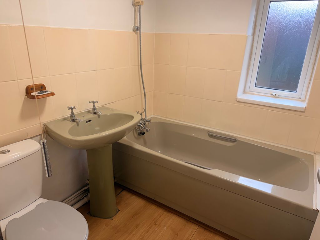 Property photo 3 of 4